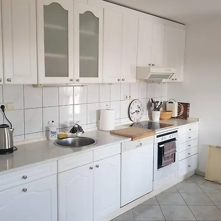 Nice Big Flat In 10km From Split Kaštela