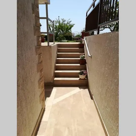 Nice Big Flat In 10km From Split *